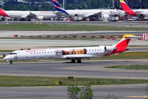 EC-MTZ - CRJ-1000 - Iberia Regional - MAD - 04-05-2022