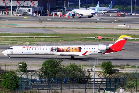 EC-MTZ - CRJ-1000 - Iberia Regional - MAD - 04-05-2022b