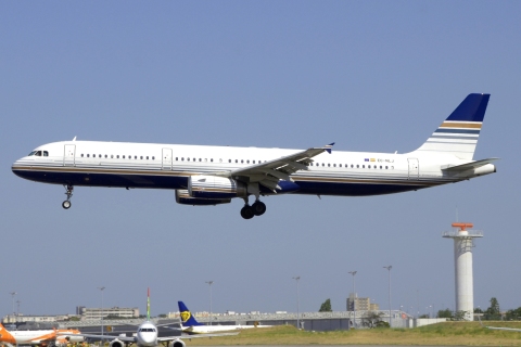 EC-NLJ - A321-231 - Privilege Style - LIS - 10-06-2022b