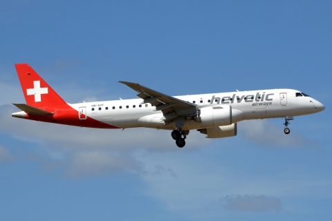 HB-AZF - ERJ-190-E2 (ERJ-190-300 STD) - Helvetic Airways - BRU - 28-08-2022