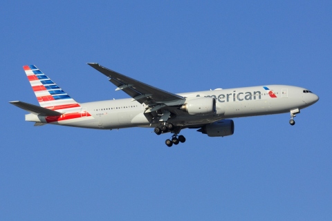 N798AN - 777-223(ER) - American Airlines - MAD - 05-05-2022