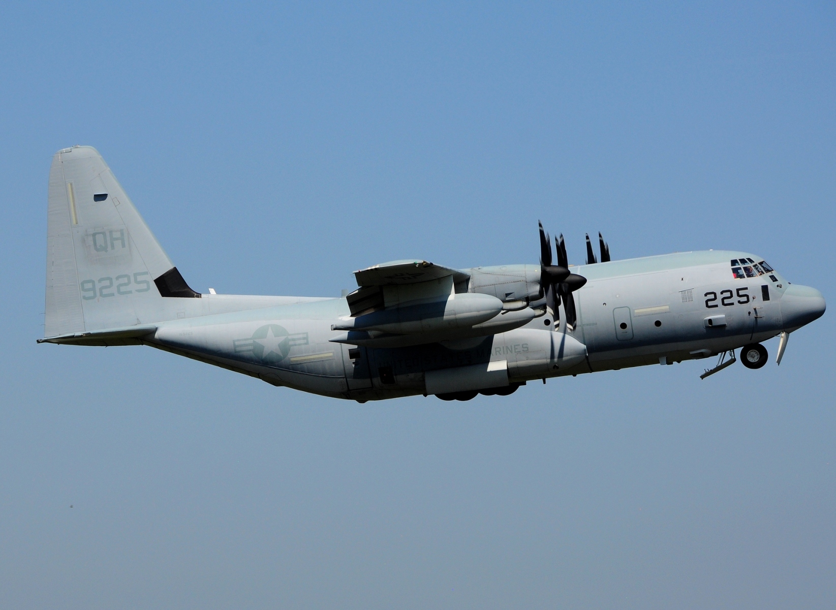 169225 - KC-130J Hercules - United States Marine Corps - BRU - 01-06-2023