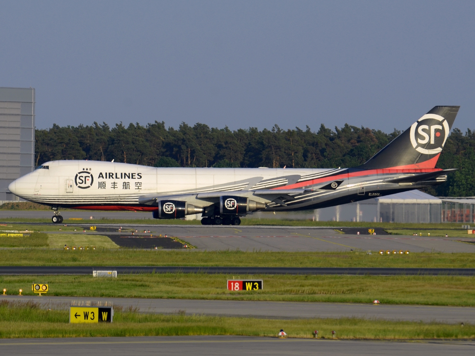 B-2422 - 747-4EVF(ER) - SF Airlines (ShunFeng Airlines) - FRA - 25-05-2023