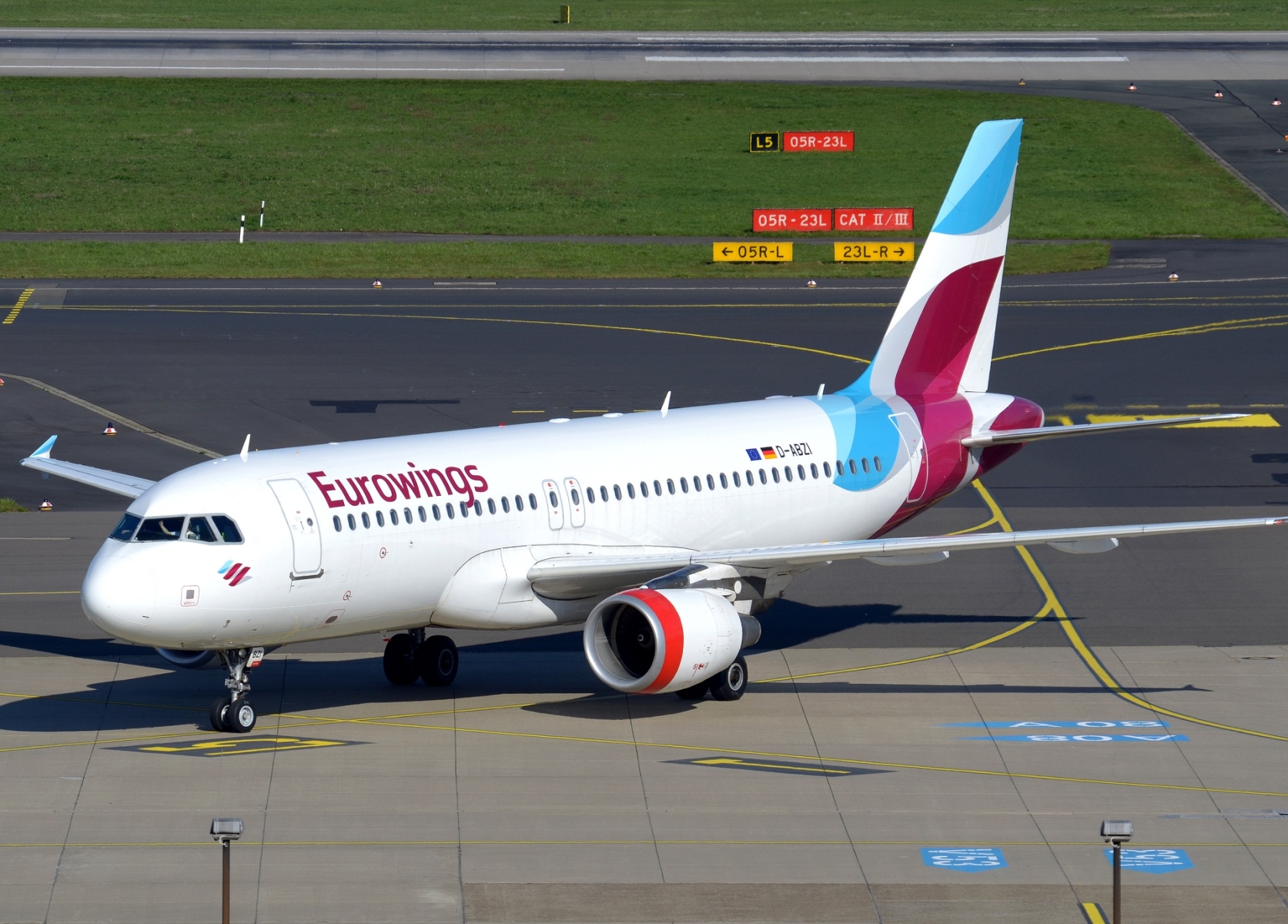 D-ABZI - A320-216 - Eurowings - DUS - 05-04-2023