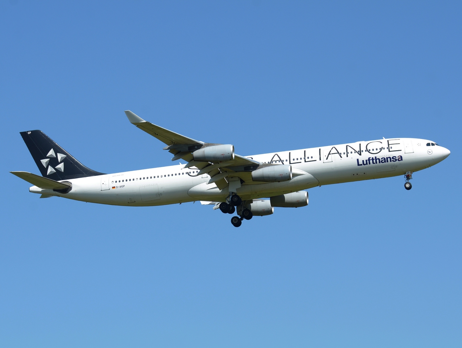 D-AIGP - A340-313 - Lufthansa - FRA - 25-05-2023