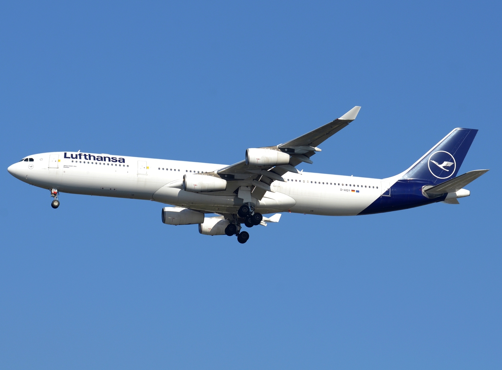 D-AIGY - A340-313 - Lufthansa - JFK - 28-10-2023b