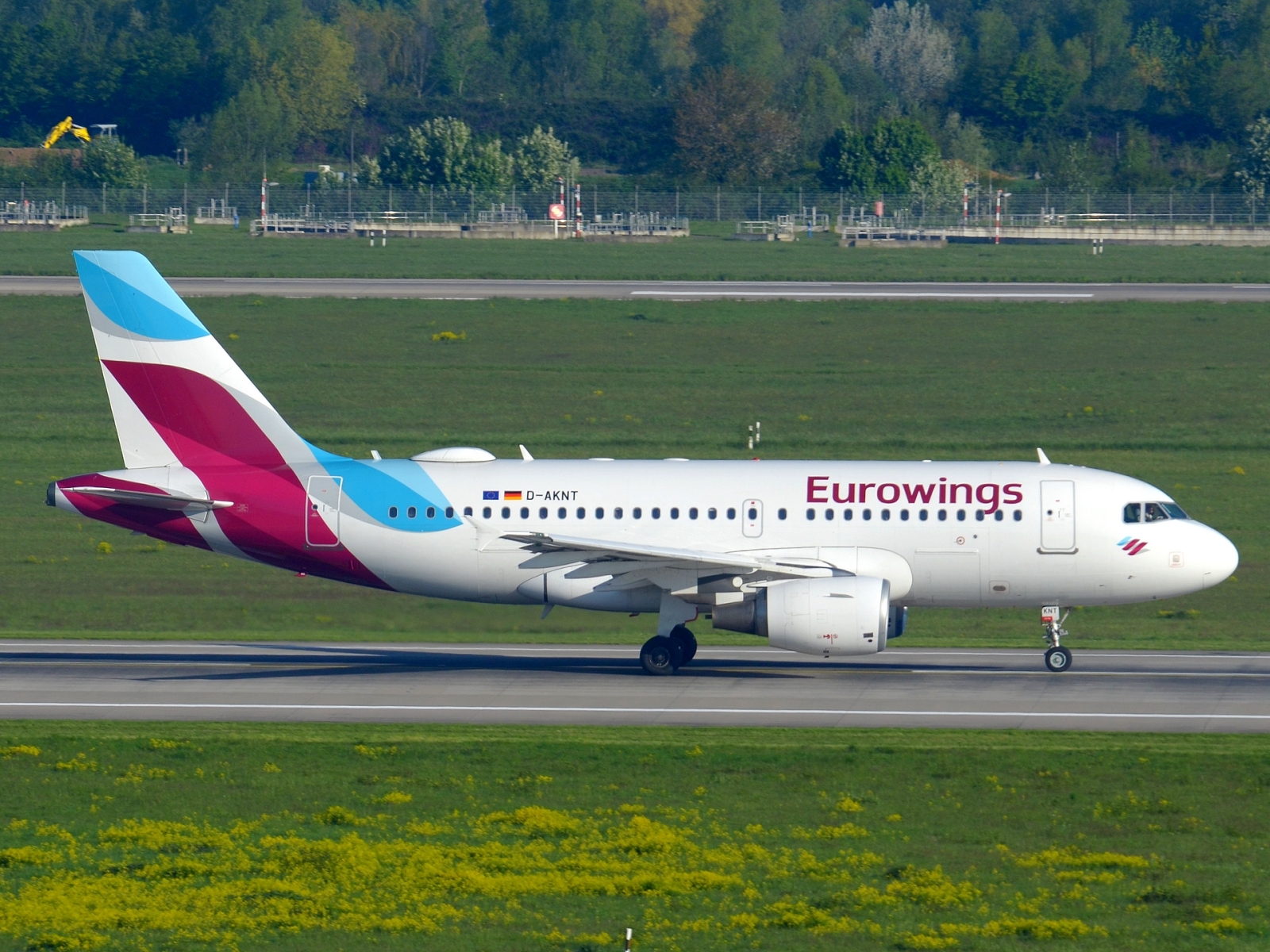 D-AKNT - A319-112 - Eurowings - DUS - 30-04-2023