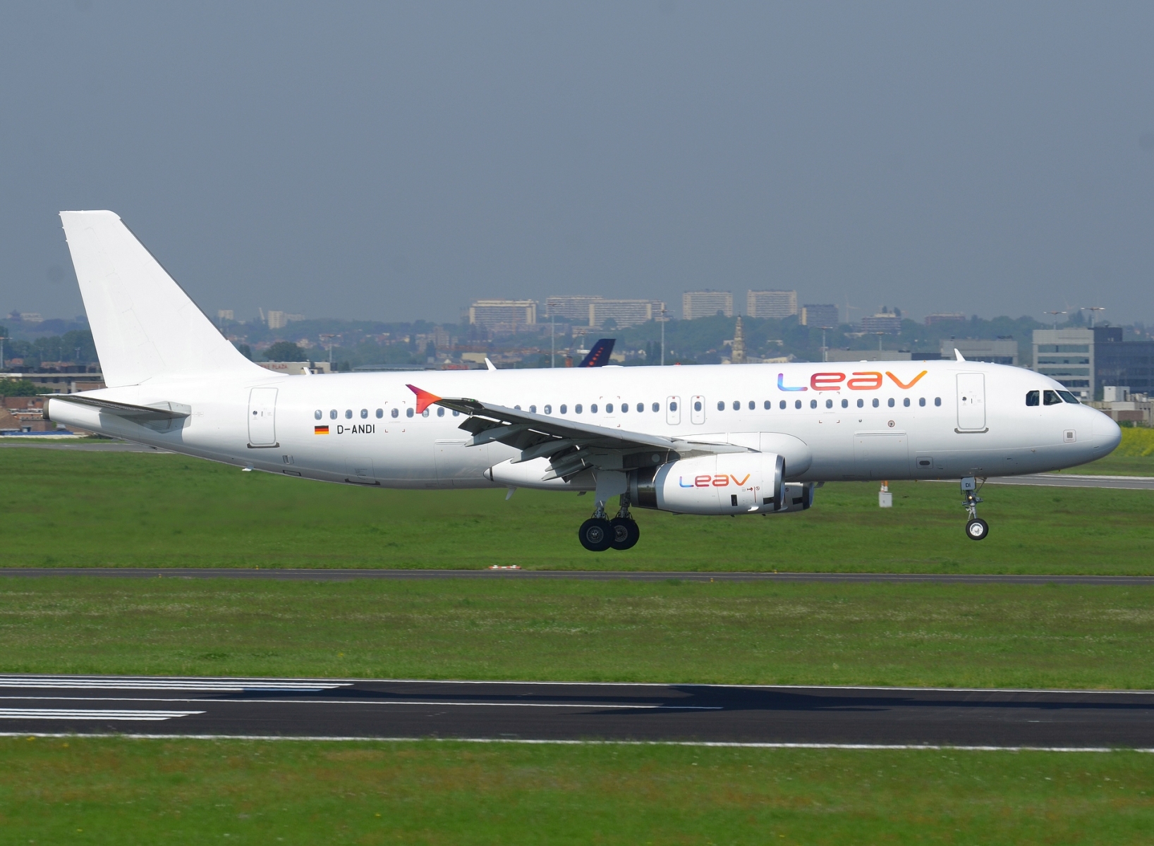 D-ANDI - A320-232 - Leav Aviation - BRU - 13-05-2023
