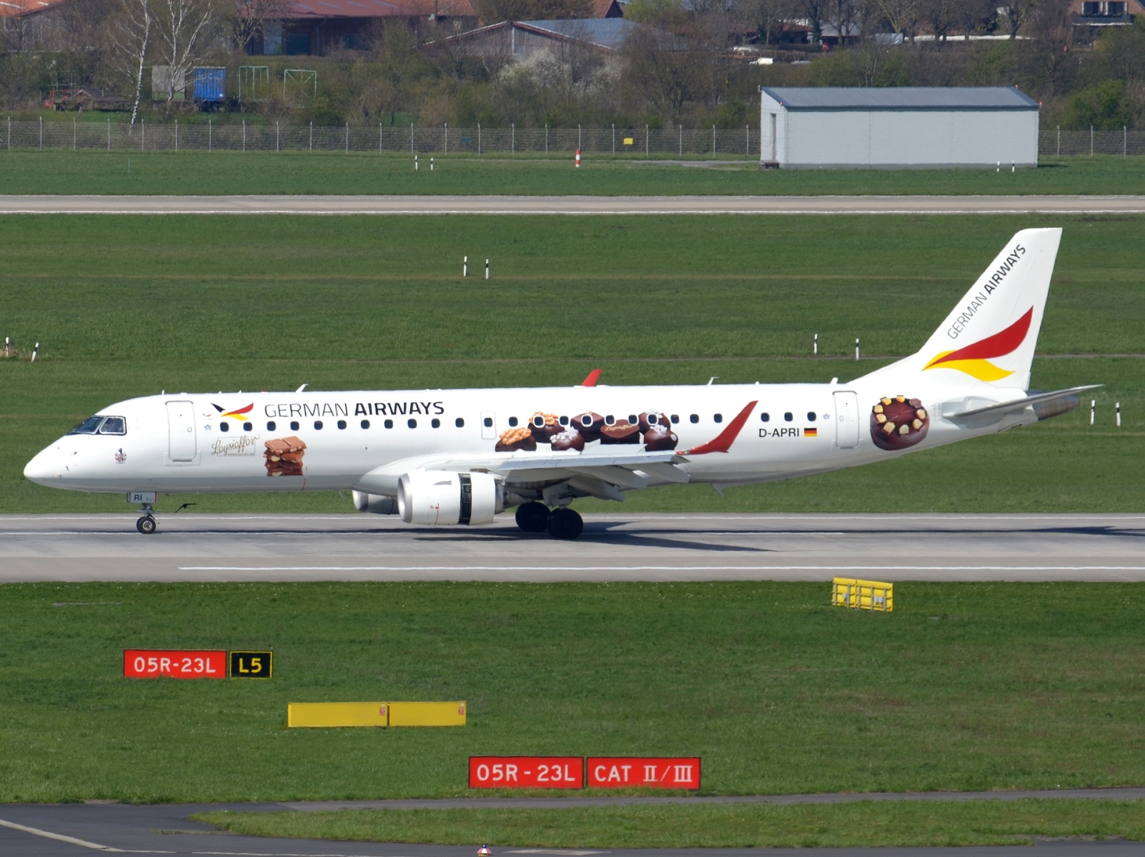 D-APRI - ERJ-190LR (ERJ-190-100 LR) - German Airways - DUS - 05-04-2023