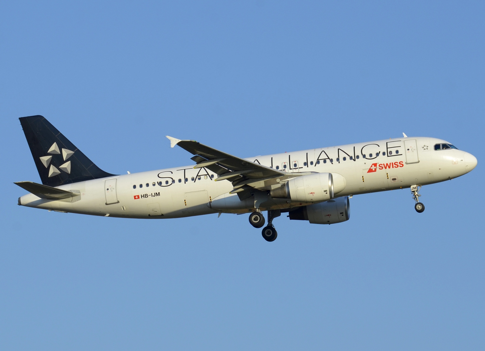 HB-IJM - A320-214 - Swiss - PMI - 23-06-2023