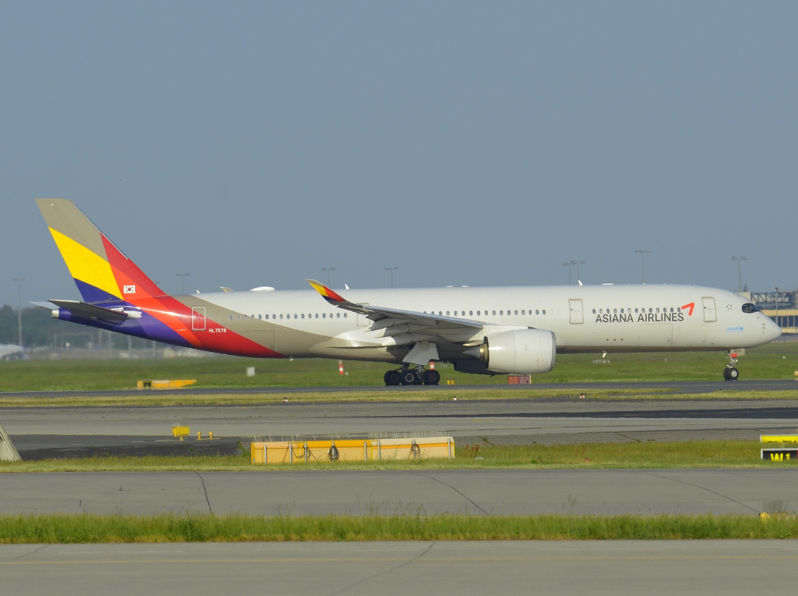 HL7579 - A350-941 - Asiana Airlines - FRA - 26-05-2023