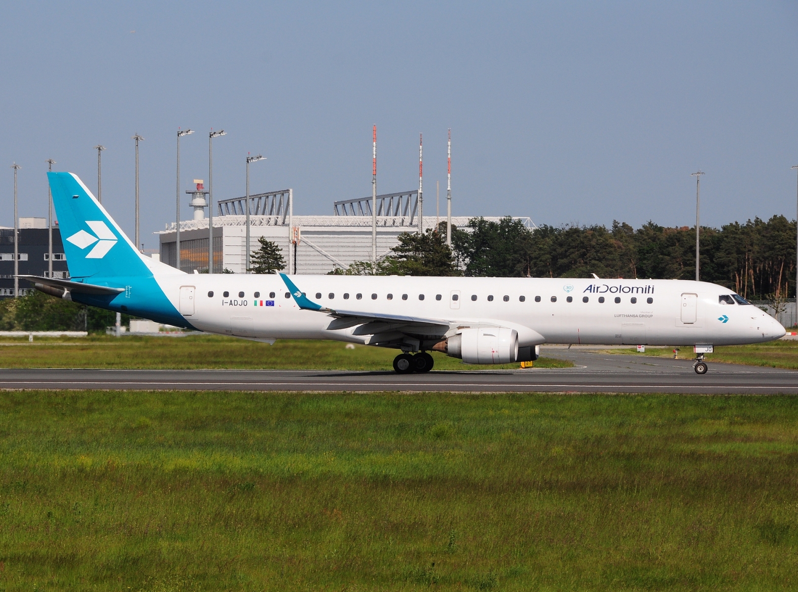 I-ADJO - ERJ-195LR (ERJ-190-200 LR) - Air Dolomiti - FRA - 25-05-2023