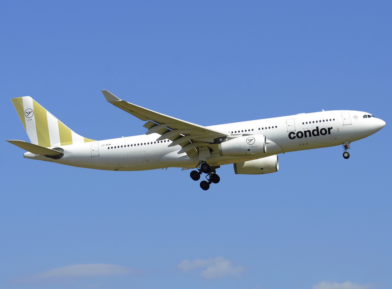 LY-PLW - A330-243 - Condor - PMI - 23-06-2023b