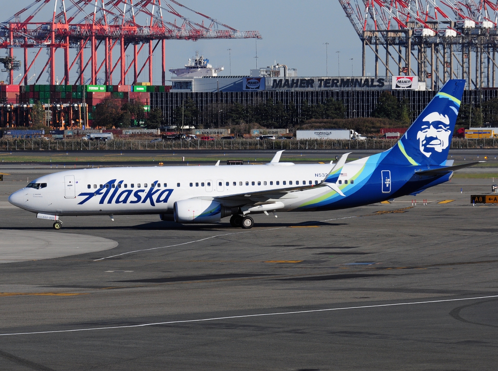 N532AS - 737-890(WL) - Alaska Airlines - EWR - 02-11-2023