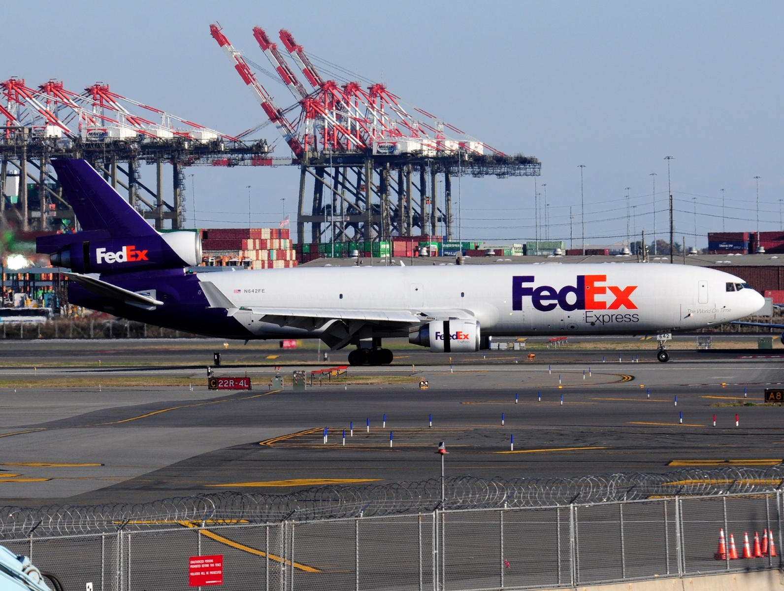 N642FE - MD-11 - Federal Express (FedEx) - EWR - 02-11-2023
