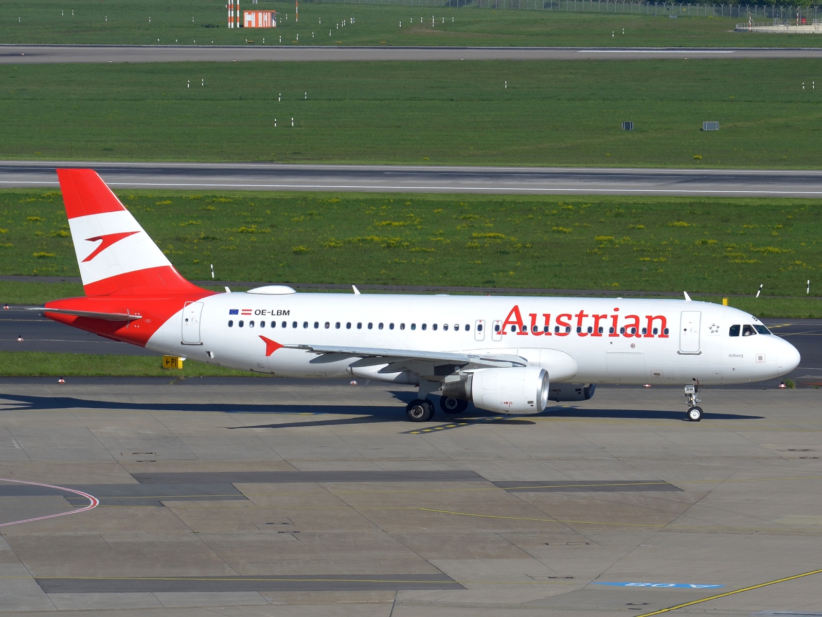 OE-LBM - A320-214 - Austrian Airlines - DUS - 30-04-2023