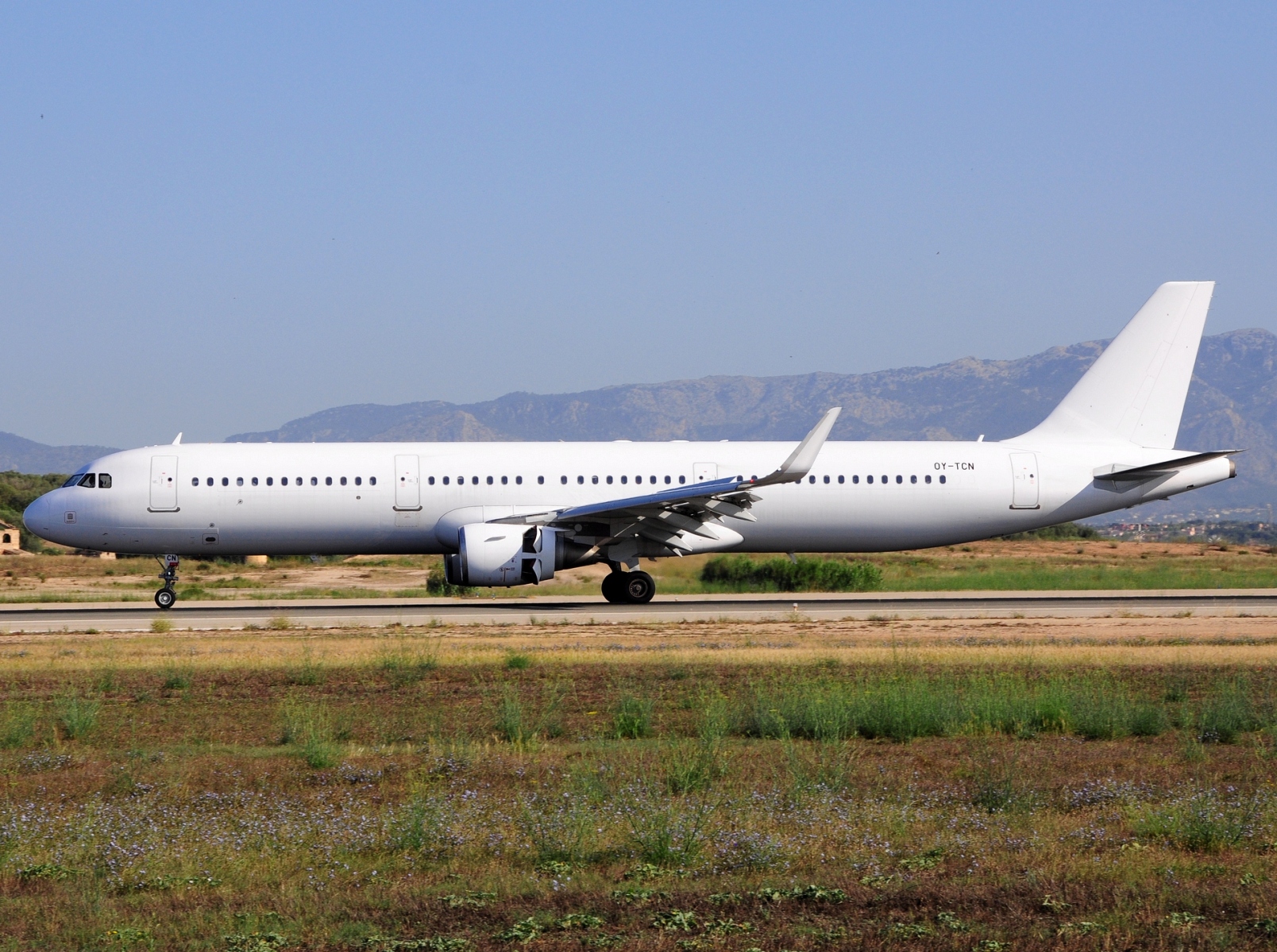 OY-TCN - A321-211(WL) - Sunclass Airlines - PMI - 24-06-2023