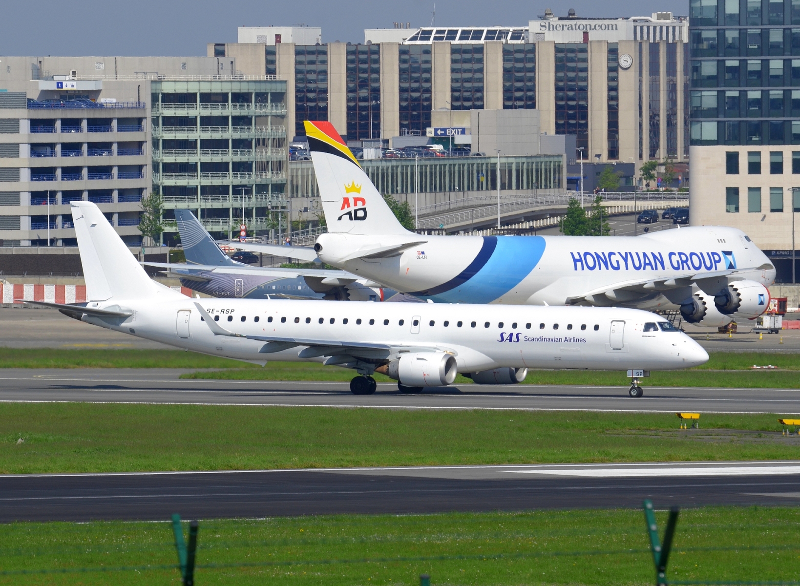 SE-RSP - ERJ-195LR (ERJ-190-200 LR) - SAS Link - BRU - 13-05-2023c
