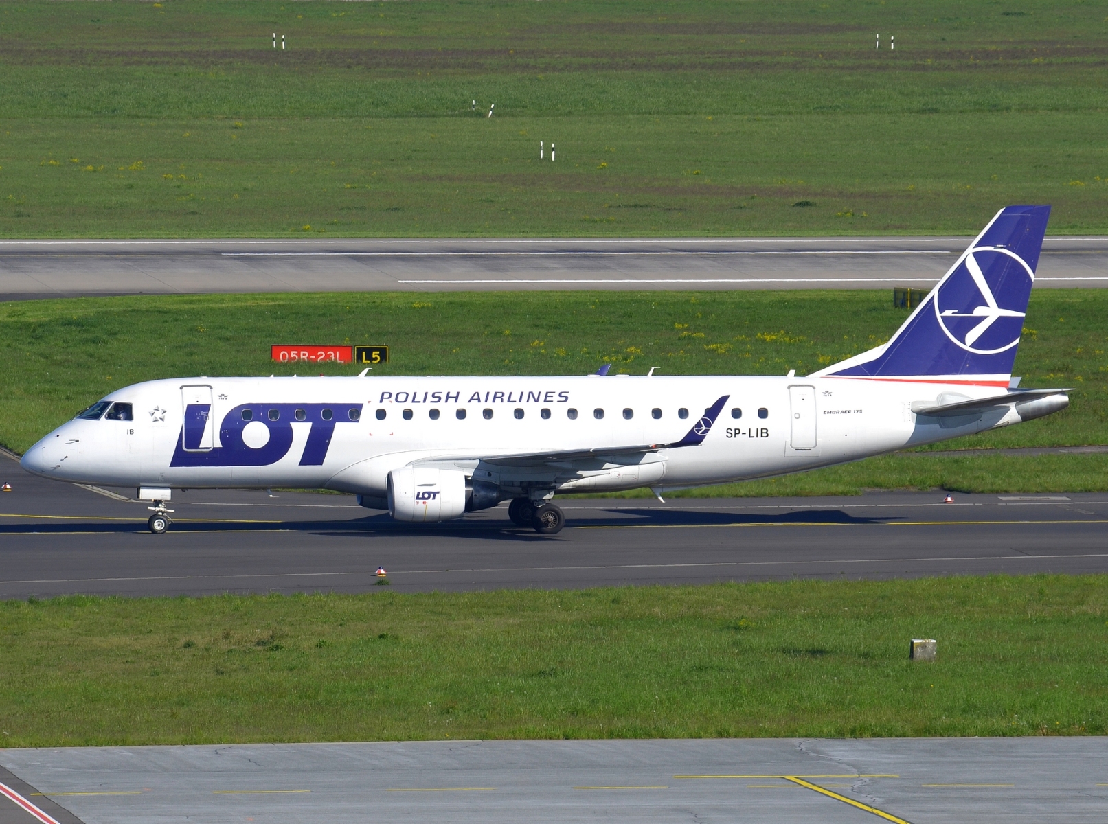 SP-LIB - ERJ-175STD (ERJ-170-200) - LOT _ Polish Airlines - DUS - 30-04-2023