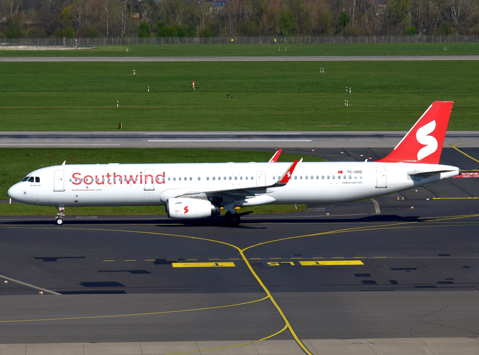 TC-GRD - A321-231(WL) - Southwind Airlines - DUS - 05-04-2023