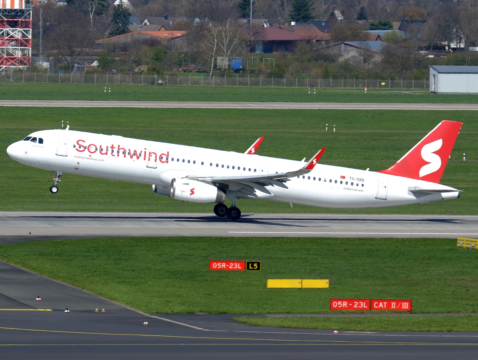 TC-GRD - A321-231(WL) - Southwind Airlines - DUS - 05-04-2023c