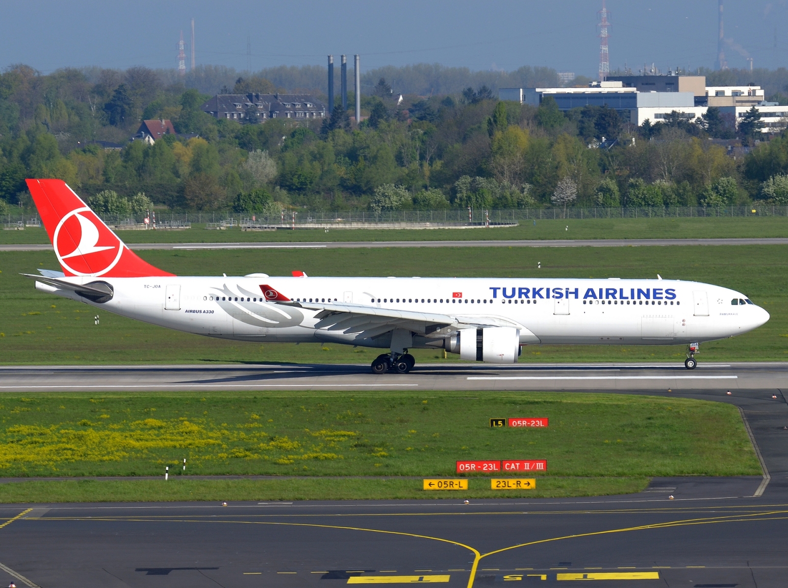 TC-JOA - A330-303 - Turkish Airlines - DUS - 30-04-2023