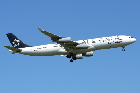 D-AIGP - A340-313 - Lufthansa - FRA - 25-05-2023
