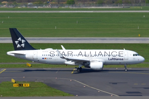 D-AIZN - A320-214(WL) - Lufthansa - DUS - 05-04-2023