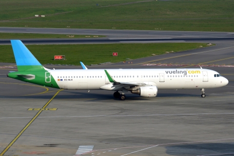 EC-NLX - A321-211(WL) - Vueling - BRU - 18-04-2023