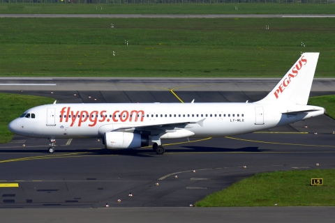 LY-MLG - A320-232 - Pegasus - DUS - 30-04-2023