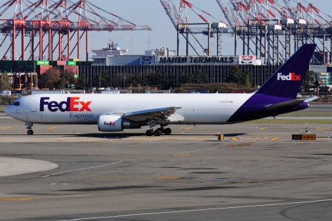 N165FE - 767-300F(ER) - Federal Express (FedEx) - EWR - 02-11-2023