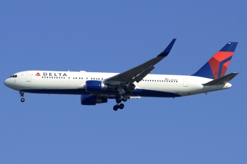 N189DN - 767-332(ER)(WL) - Delta Air Lines - JFK - 28-10-2023