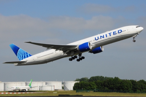 N2352U - 777-324(ER) - United Airlines - BRU - 01-06-2023