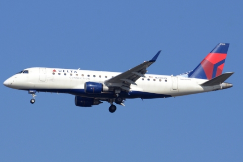 N240JQ - ERJ-175LR (ERJ-170-200 LR)  - Delta Connection - JFK - 28-10-2023
