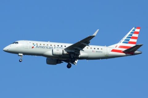 N409YX - ERJ-175-LR (ERJ-170-200 LR)  - American Eagle - JFK - 28-10-2023