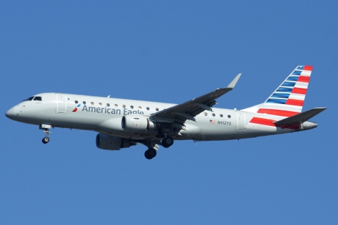 N412YX - ERJ-175LR (ERJ-170-200 LR)  - American Eagle - JFK - 28-10-2023