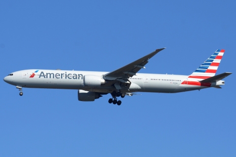 N725AN - 777-323(ER) - American Airlines - JFK - 28-10-2023