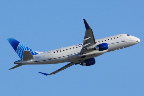 N761YX - ERJ-175LR (ERJ-170-200 LR) - United Express - EWR - 02-11-2023