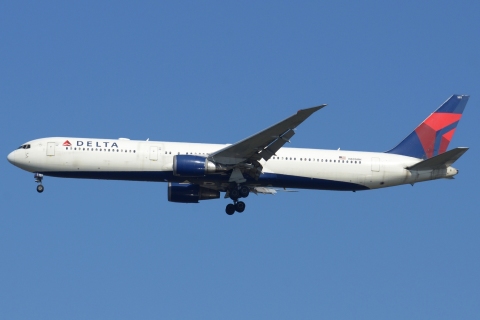 N835MH - 767-432(ER) - Delta Air Lines - JFK - 28-10-2023
