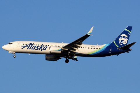 N977AK - 737-9 MAX - Alaska Airlines - JFK - 28-10-2023