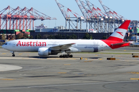 OE-LPF - 777-2Q8(ER) - Austrian Airlines - EWR - 02-11-2023