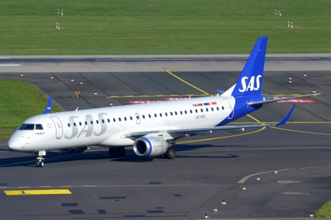 SE-RSL - ERJ-195LR (ERJ-190-200 LR) - SAS Link - DUS - 05-04-2023