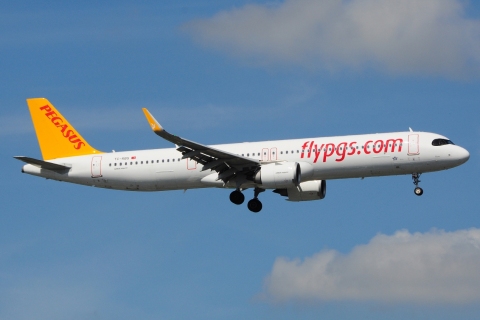 TC-RBS - A321-251NX(WL) - Pegasus - DUS - 30-04-2023