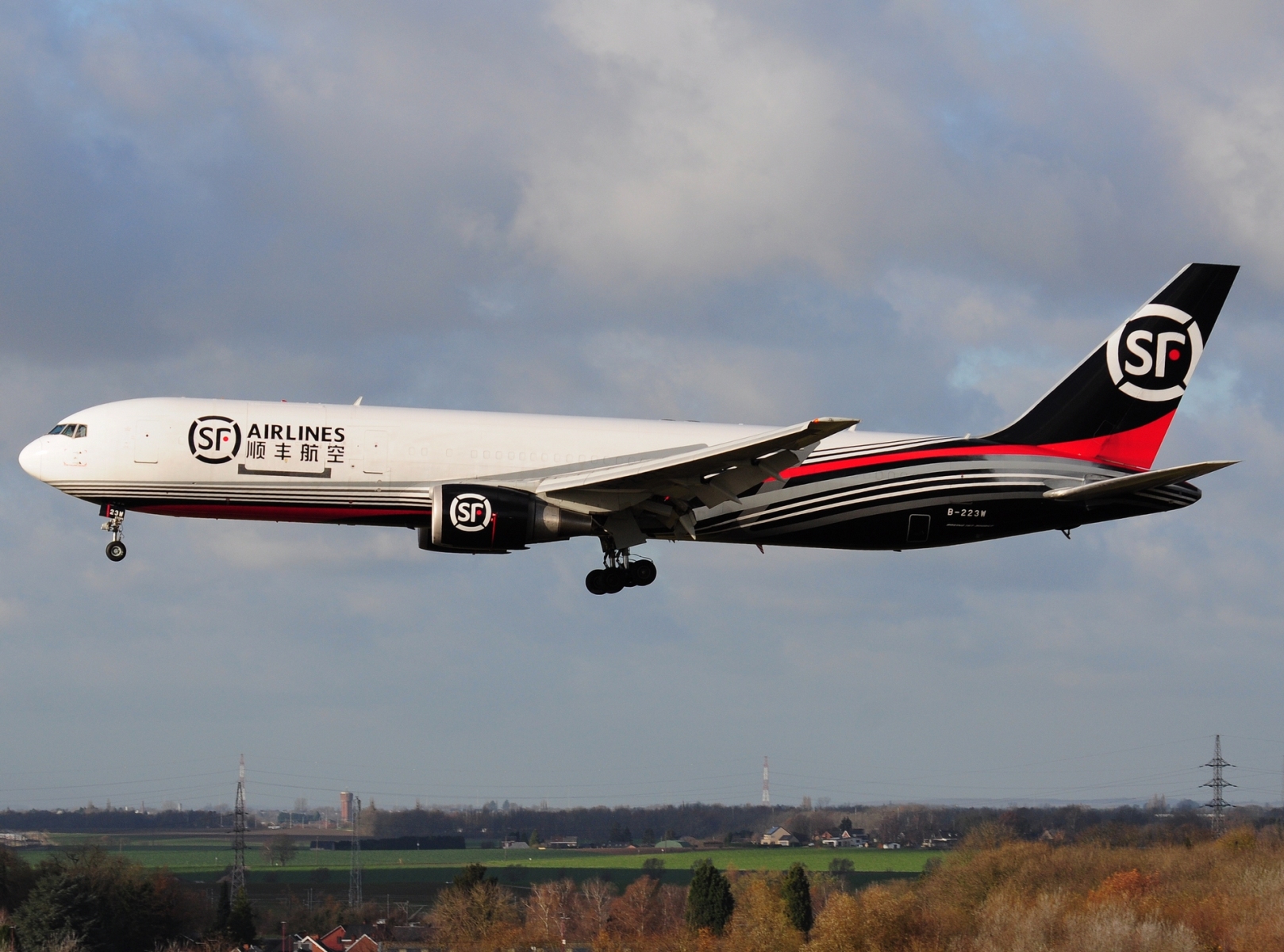 B-223W - 767-36N(ER) - SF Airlines (ShunFeng Airlines) - LGG - 28-11-2024