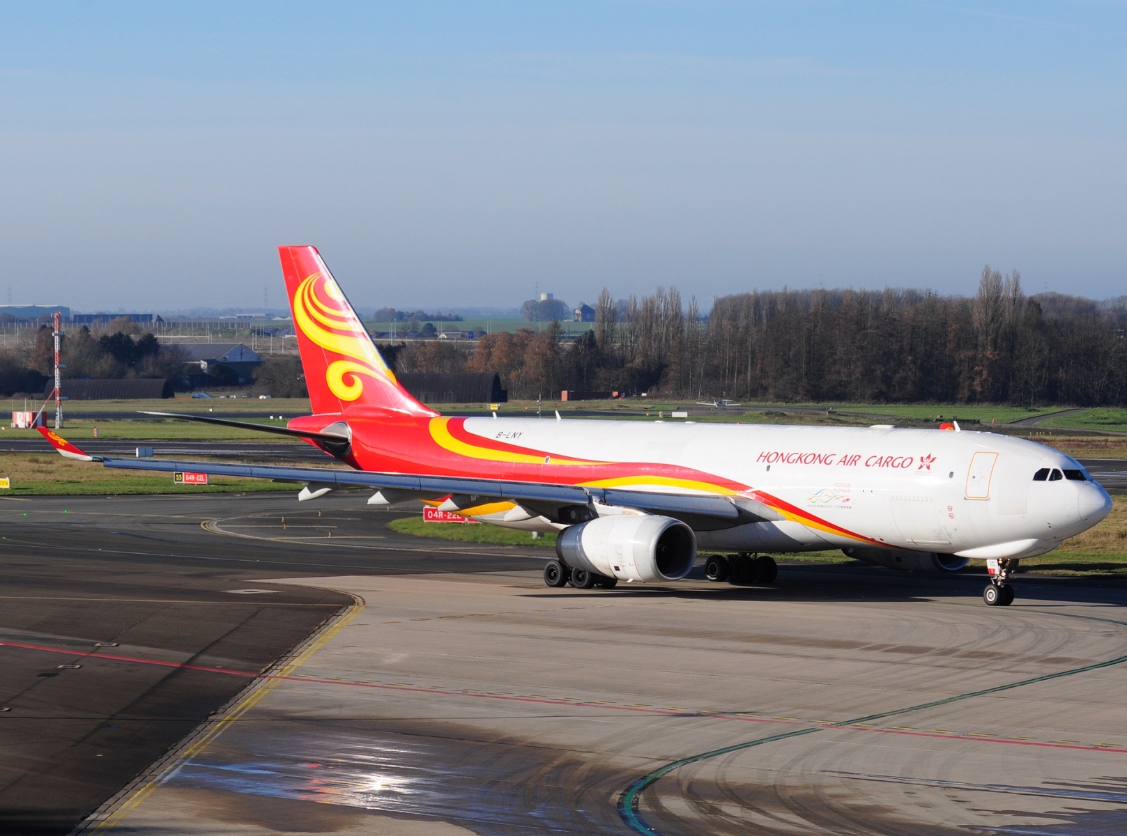 B-LNY - A330-243F - Hong Kong Air Cargo - LGG - 29-11-2024b