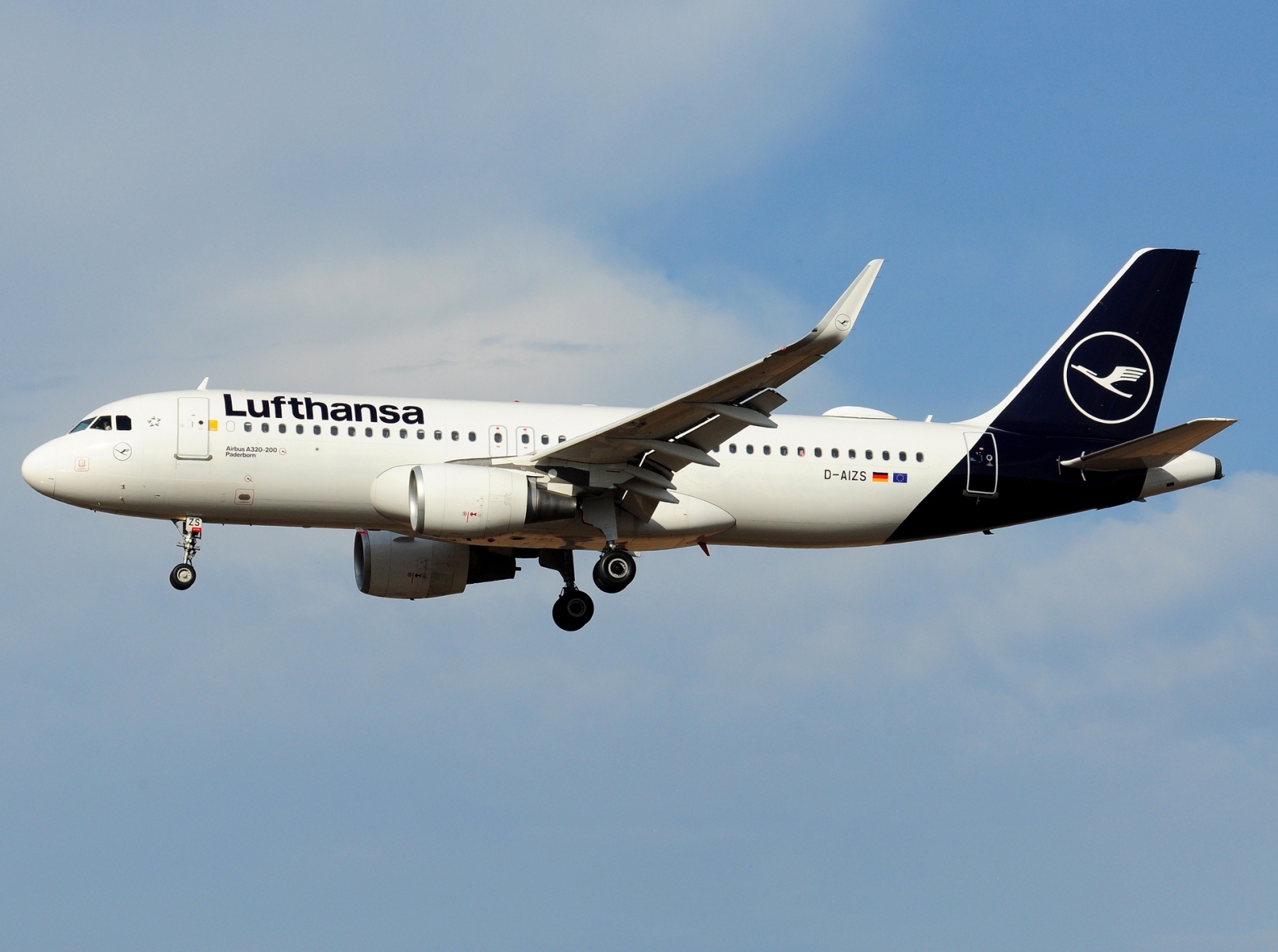 D-AIZS - A320-214(WL) - Lufthansa - FCO - 04-09-2024