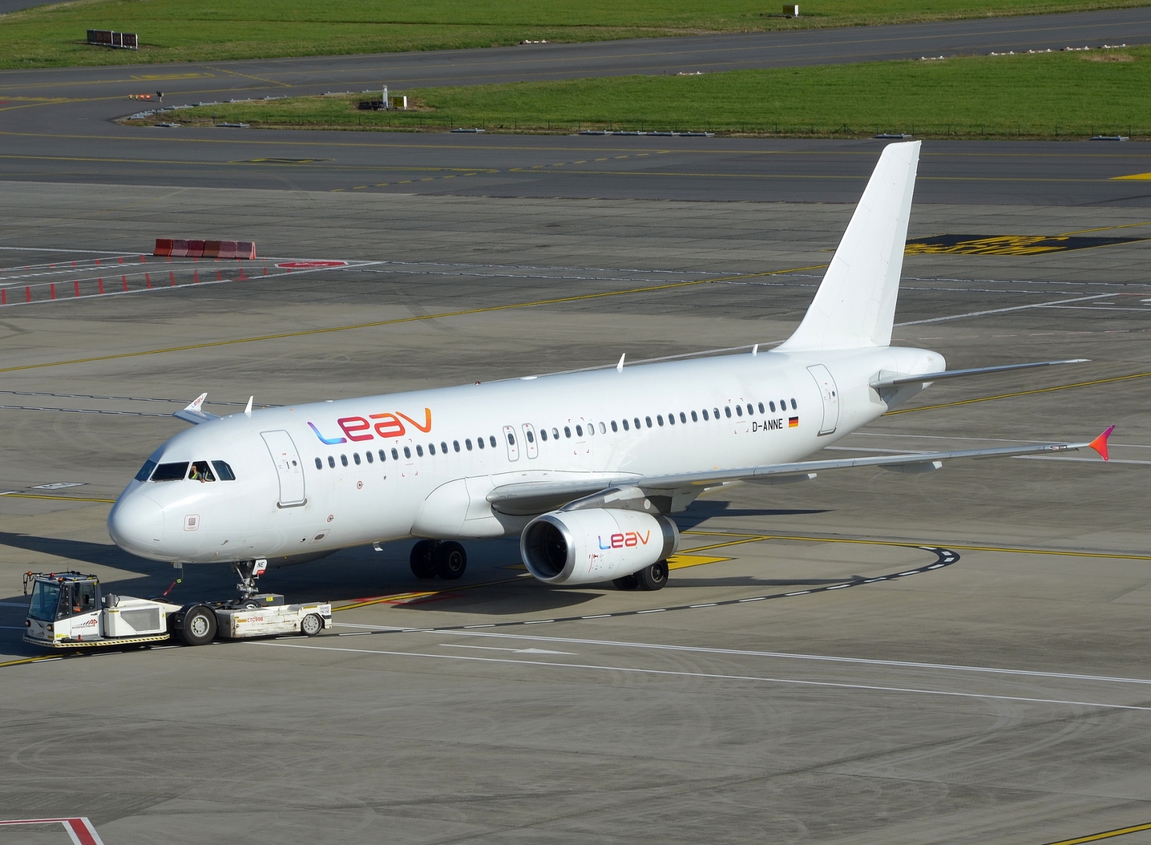 D-ANNE - A320-232 - Leav Aviation - BRU - 28-08-2024
