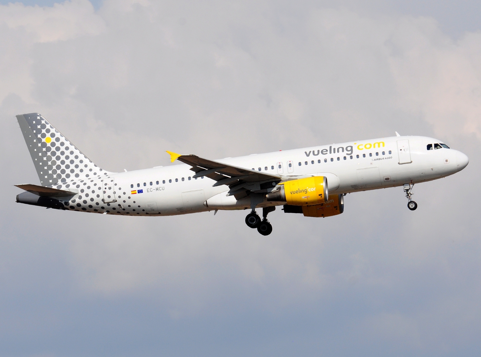 EC-MCU - A320-214 - Vueling - FCO - 03-09-2024
