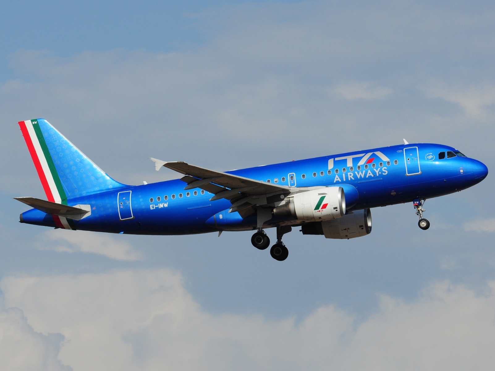 EI-IMW - A319-111 - ITA Airways - FCO - 04-09-2024