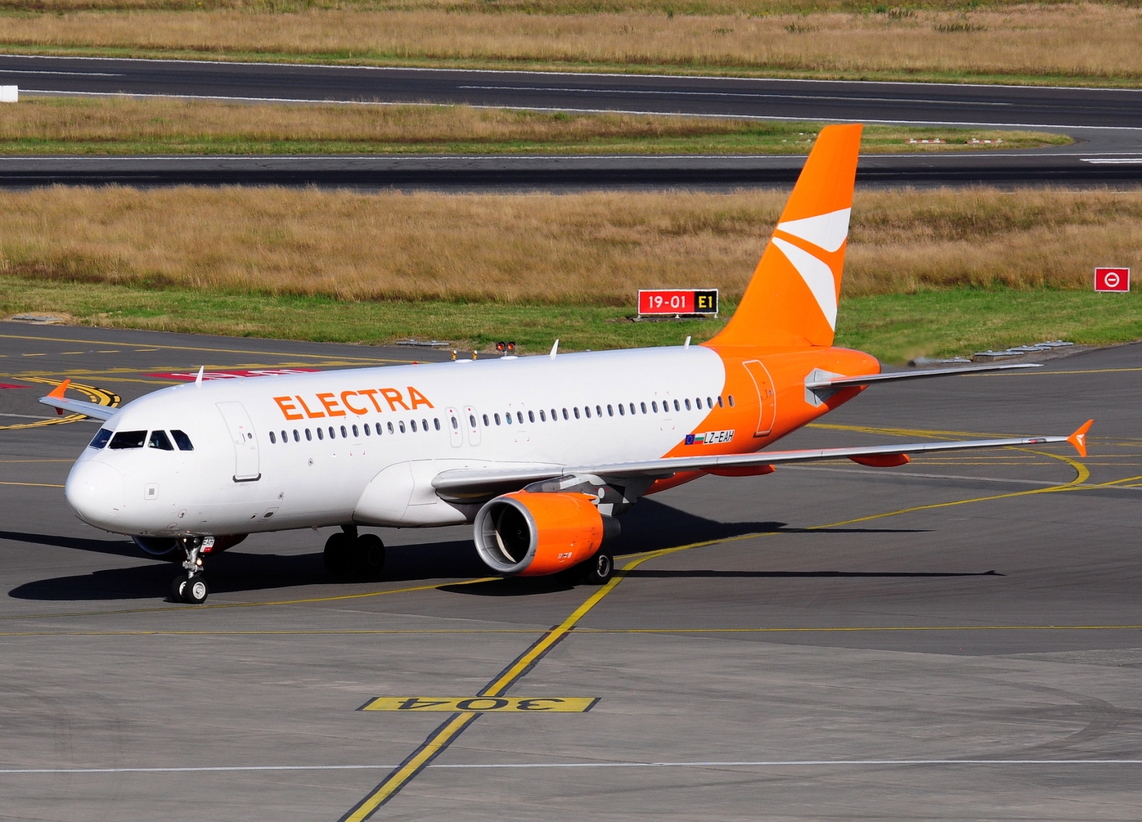 LZ-EAH - A320-214 - Electra Airways - BRU - 04-07-2024